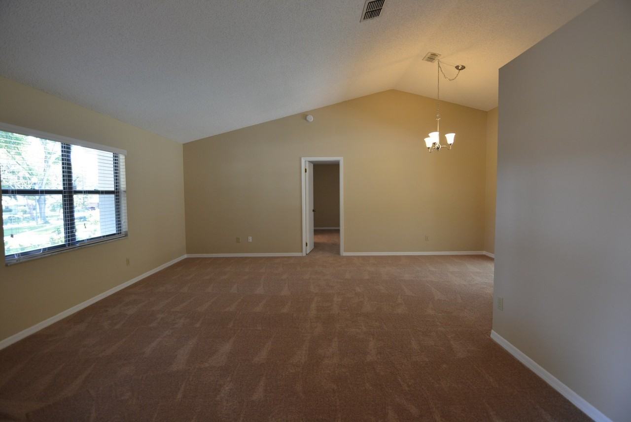 5106 Sun Palm Dr - Photo 5 of 31