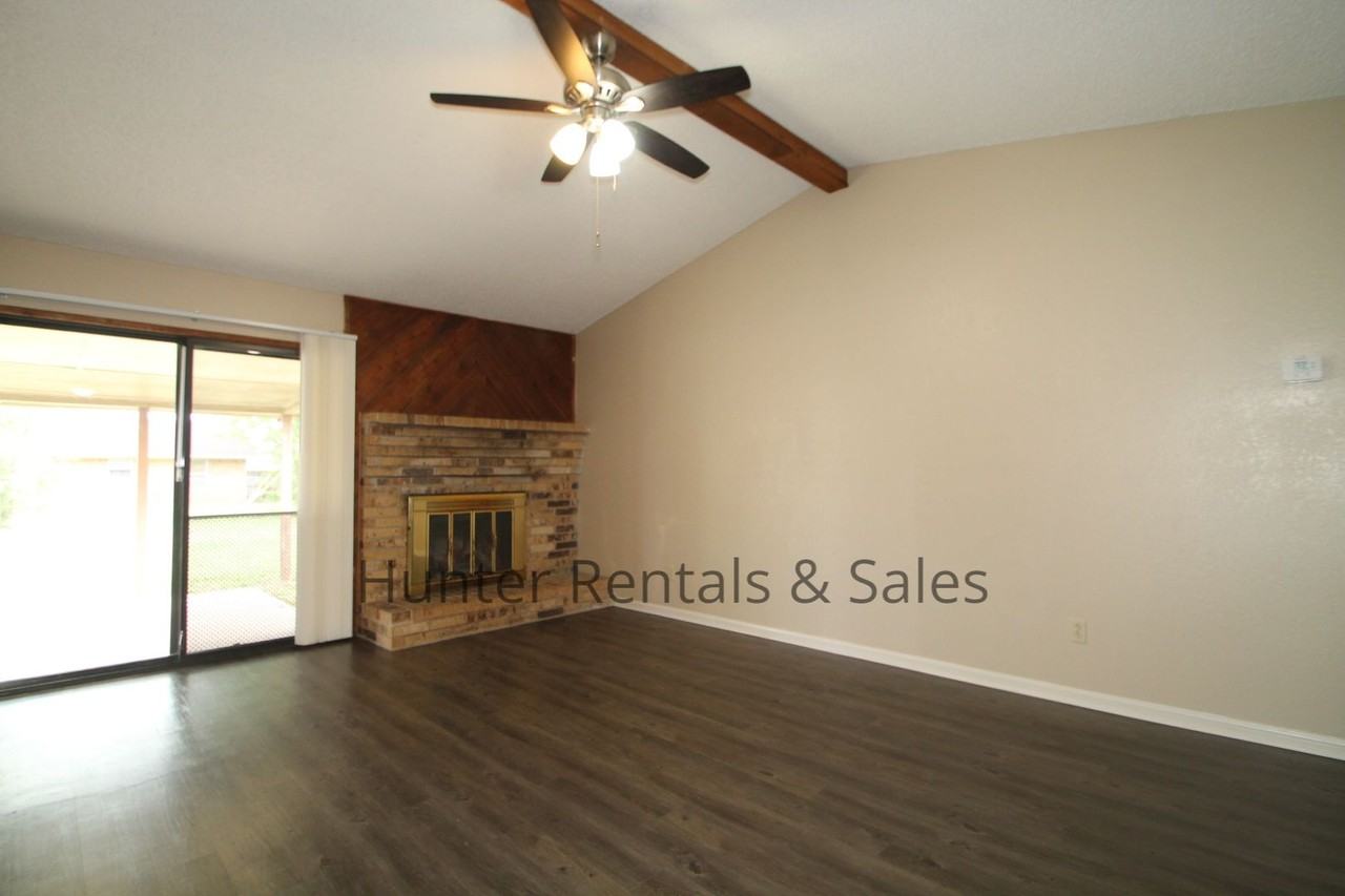 2008 Kenyon St - Photo 3 of 22