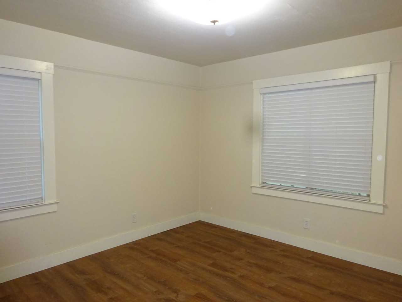 2600 18th St - Photo 6 of 16