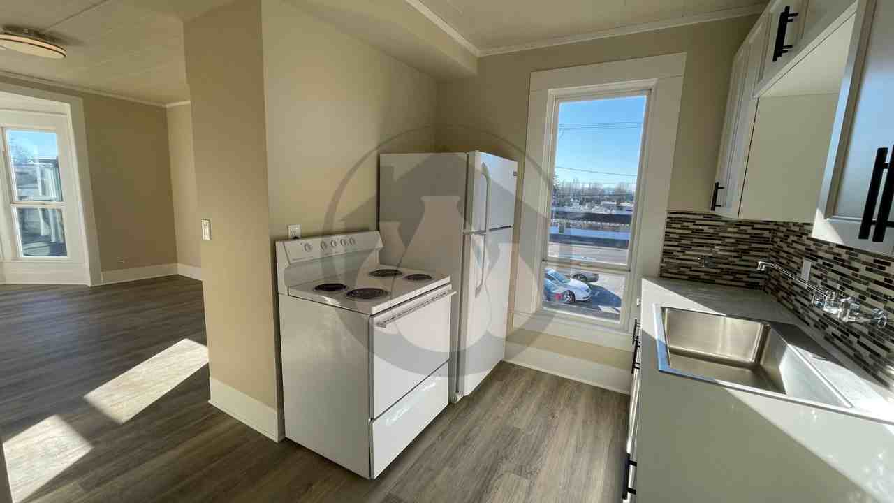 1121 Ne Baker St #1-4 - Photo 3 of 5