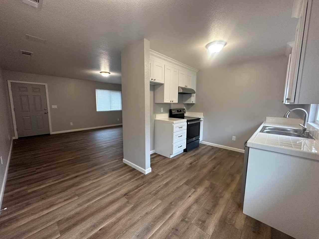 9523 Bancroft Way - Photo 6 of 20