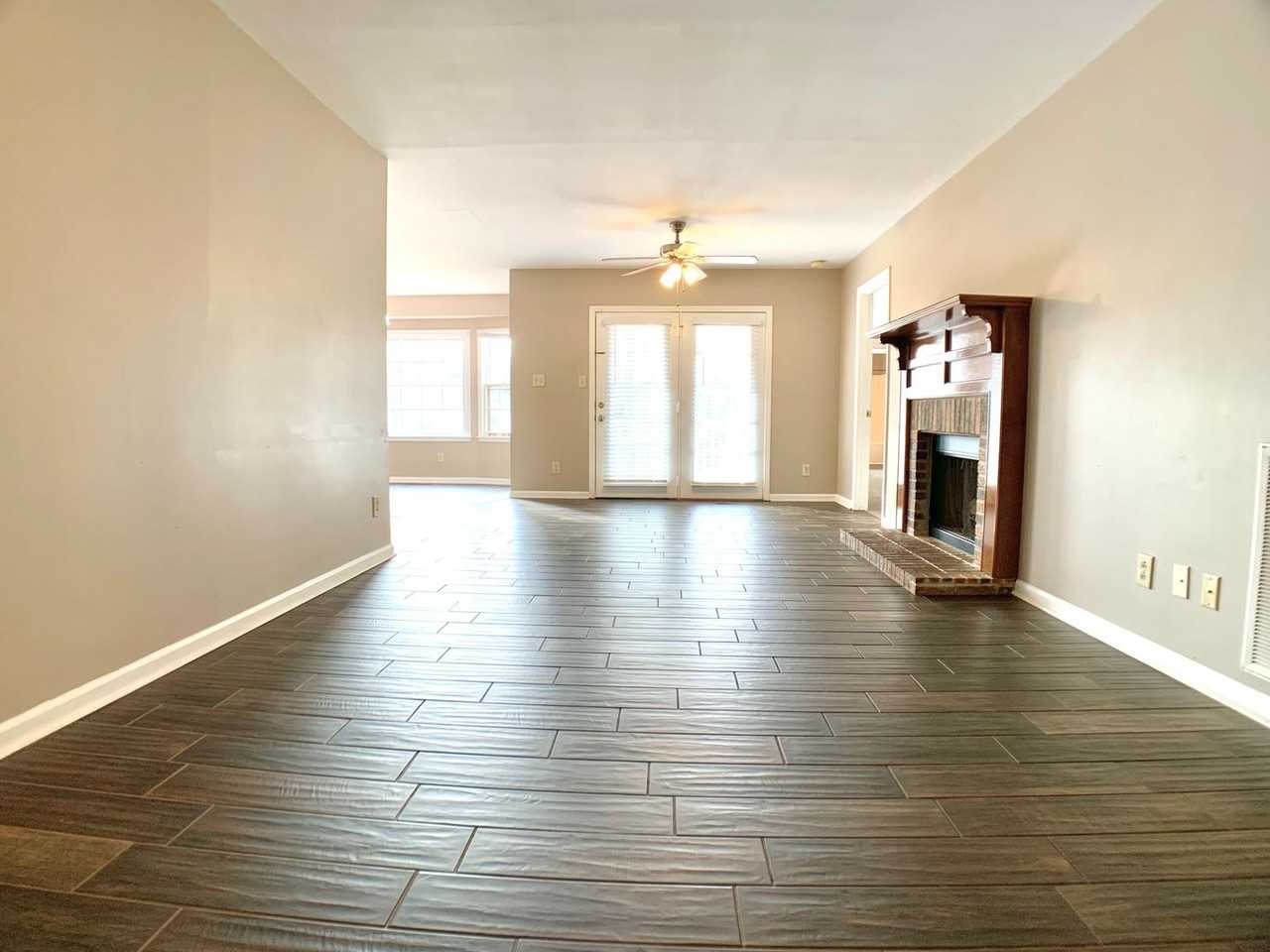 3310 Mallard Dr - Photo 4 of 30