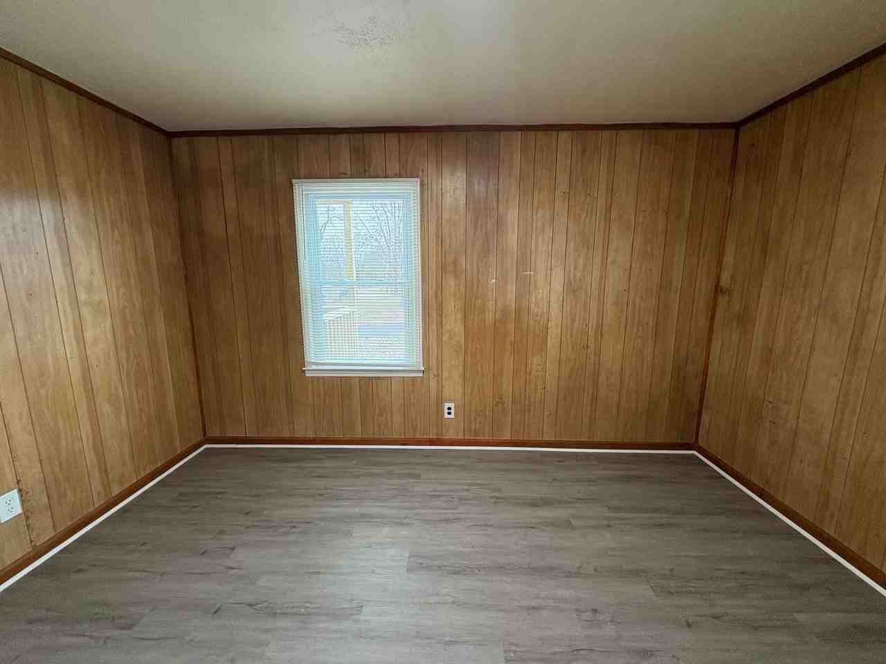 1217 Devine St - Photo 6 of 8