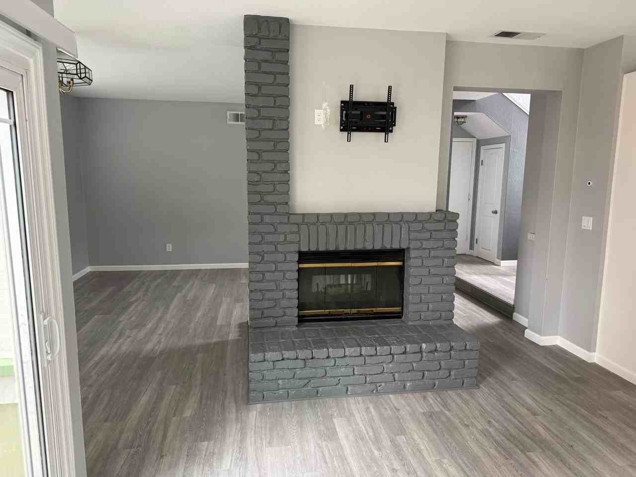 380 W Ruby St - Photo 6 of 19