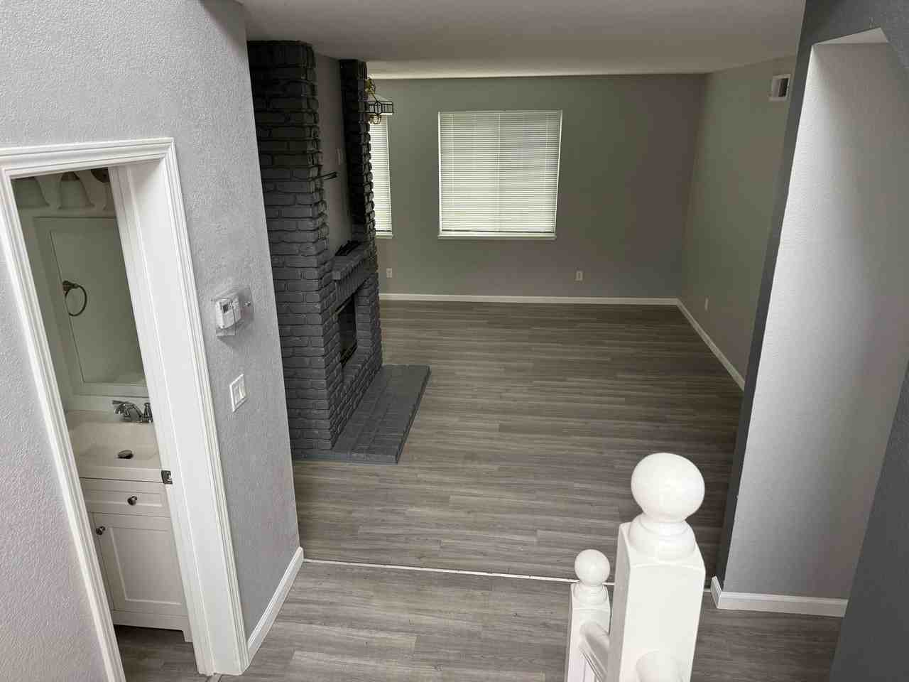 380 W Ruby St - Photo 7 of 19