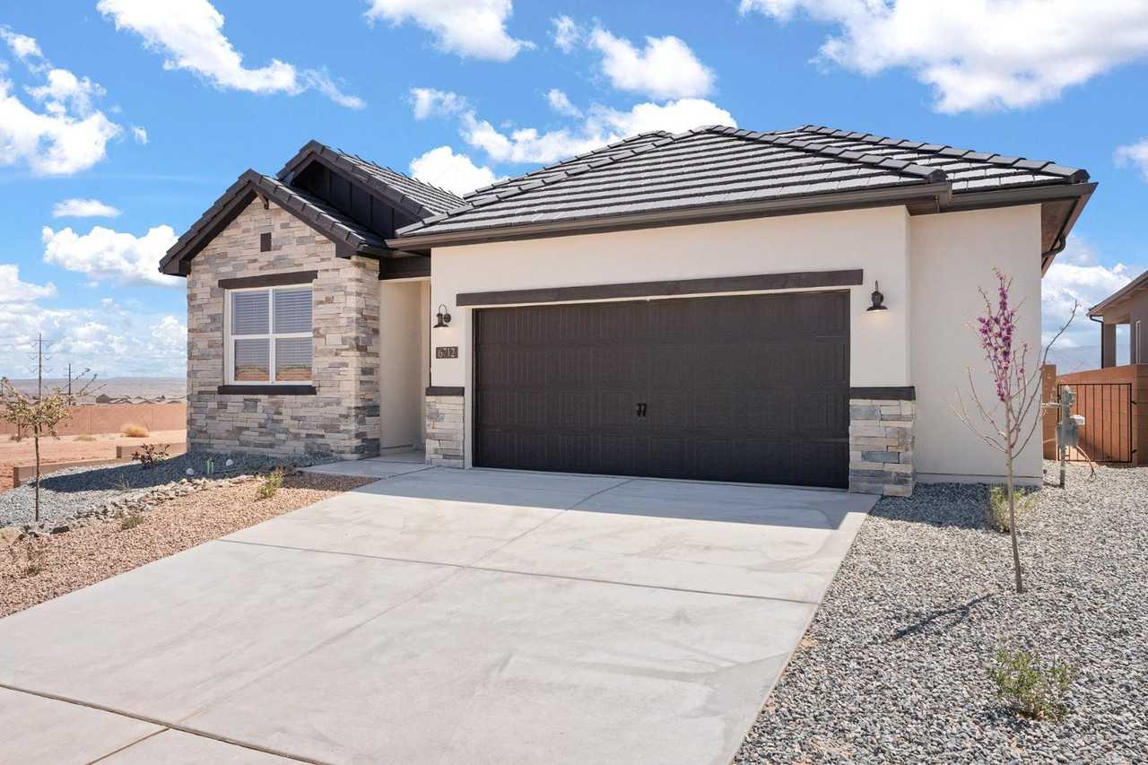 6712 Zachary Rd Ne - Photo 2 of 33