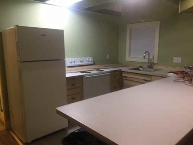 38 Jarvis St - Photo 4 of 14