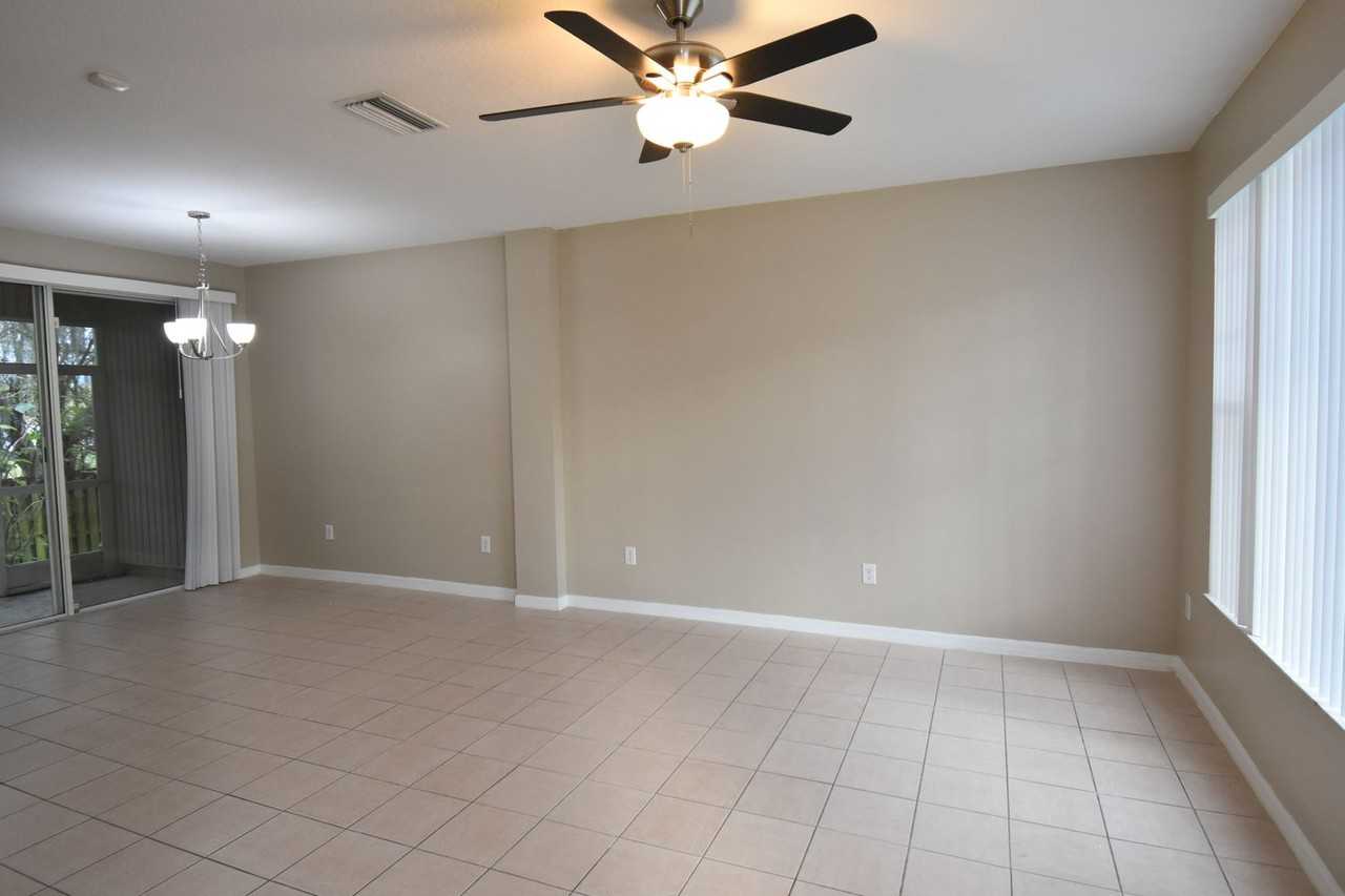 10909 Black Swan Ct - Photo 2 of 10