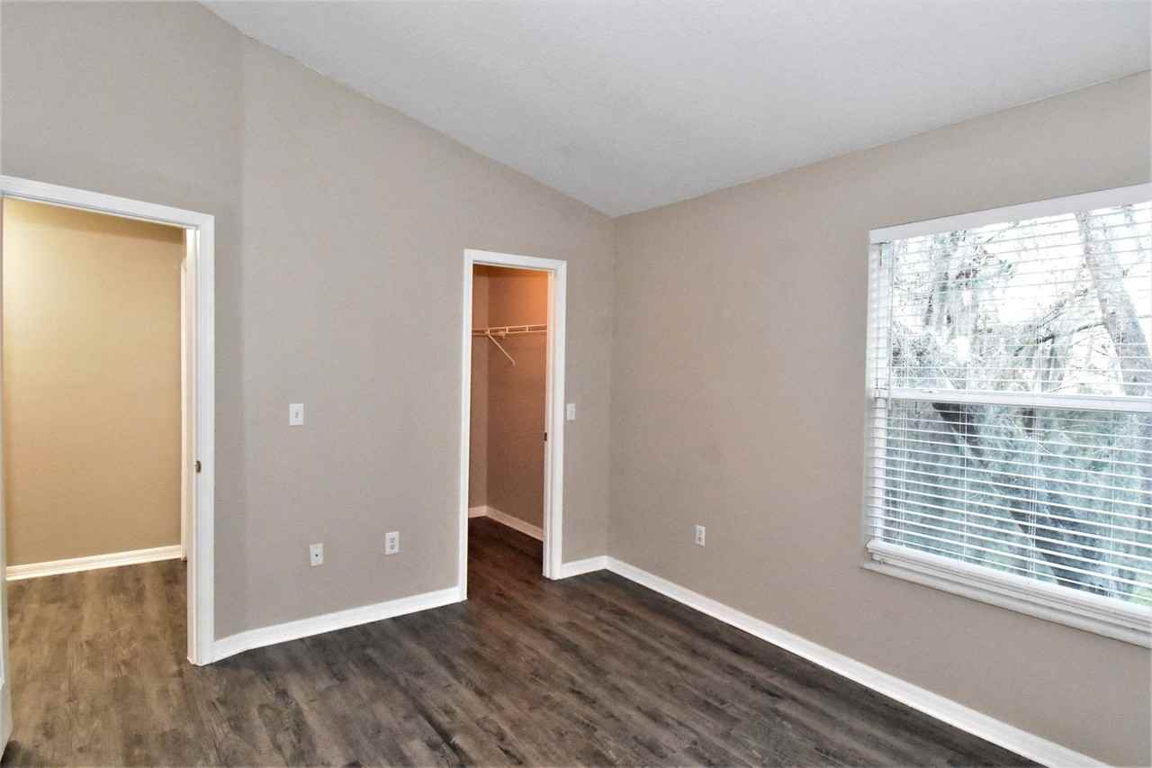 10909 Black Swan Ct - Photo 7 of 10