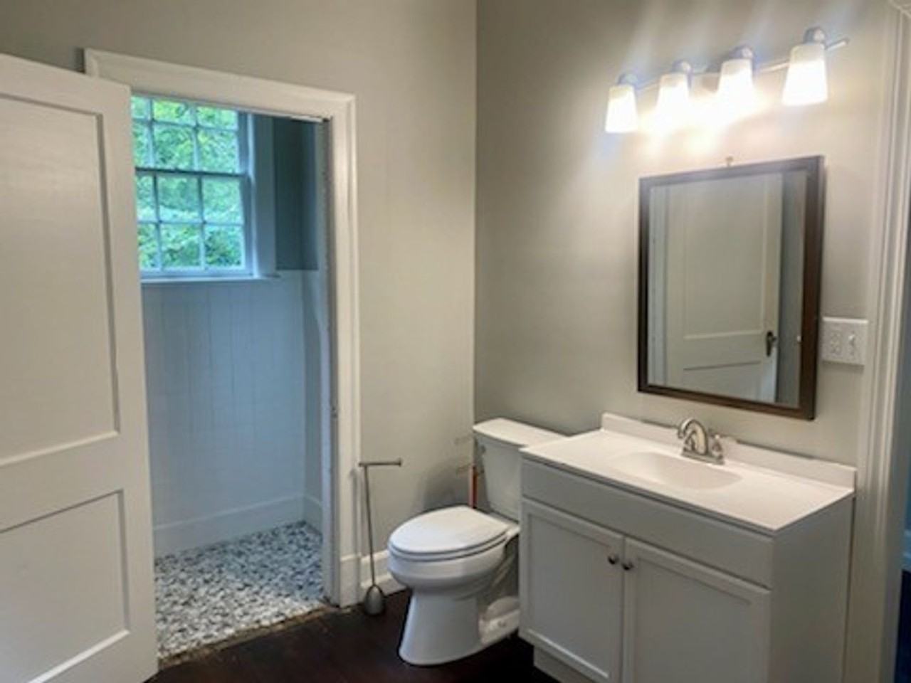 3045 Oxford Ave - Photo 3 of 14