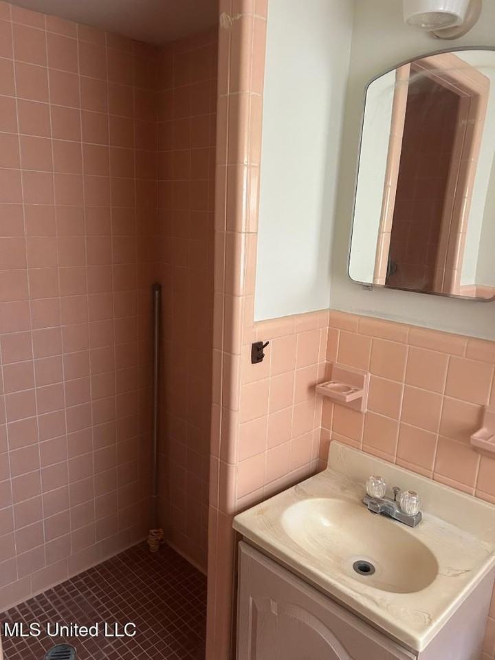 4806 Kendall Ave - Photo 6 of 6