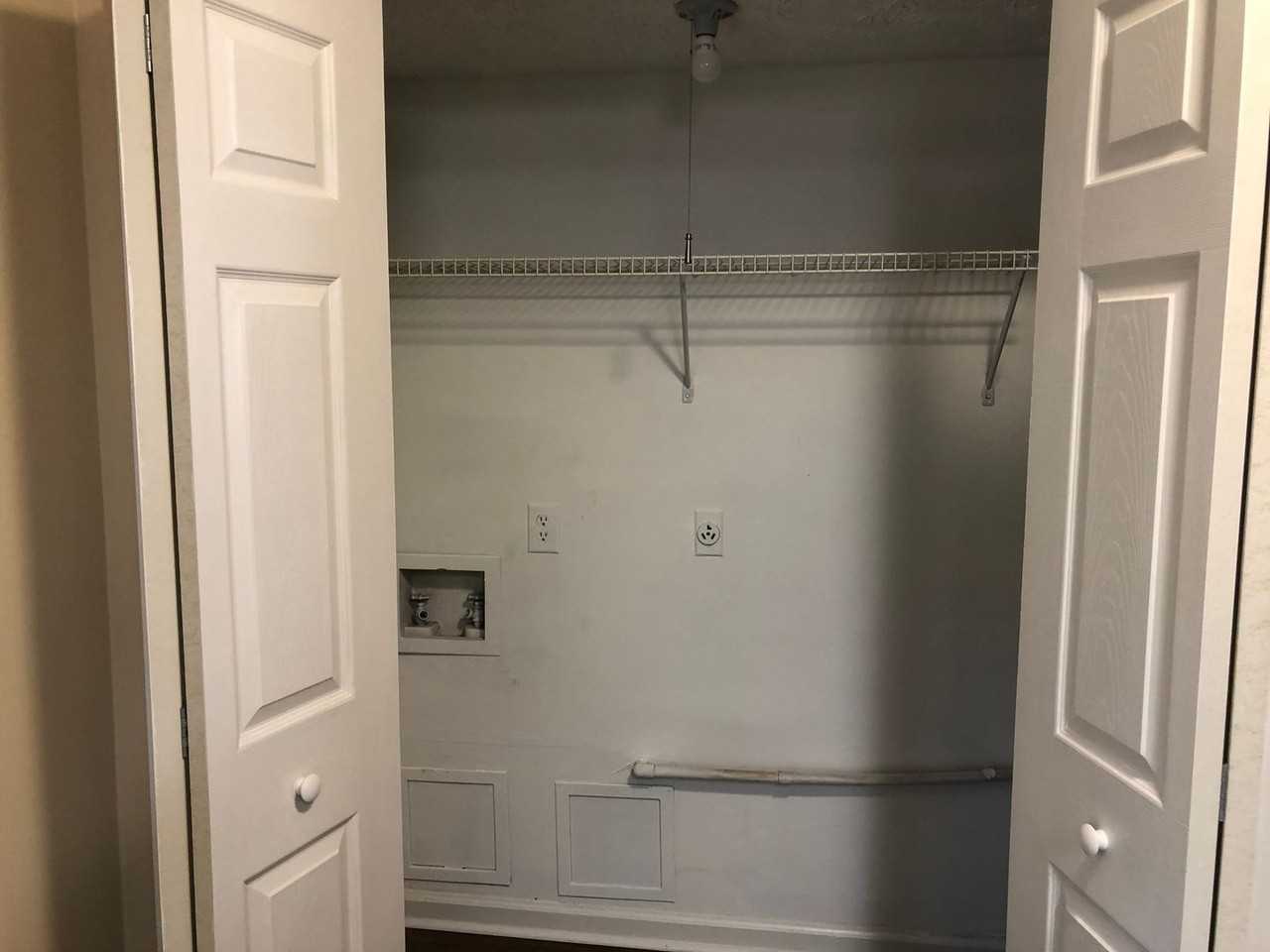 4764 Chariot Dr - Photo 5 of 15