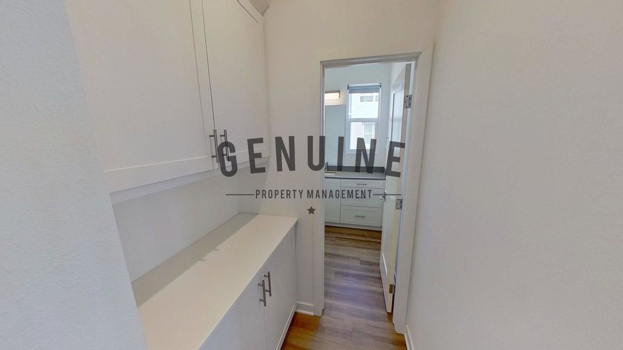 2300 Synergy - Photo 5 of 47