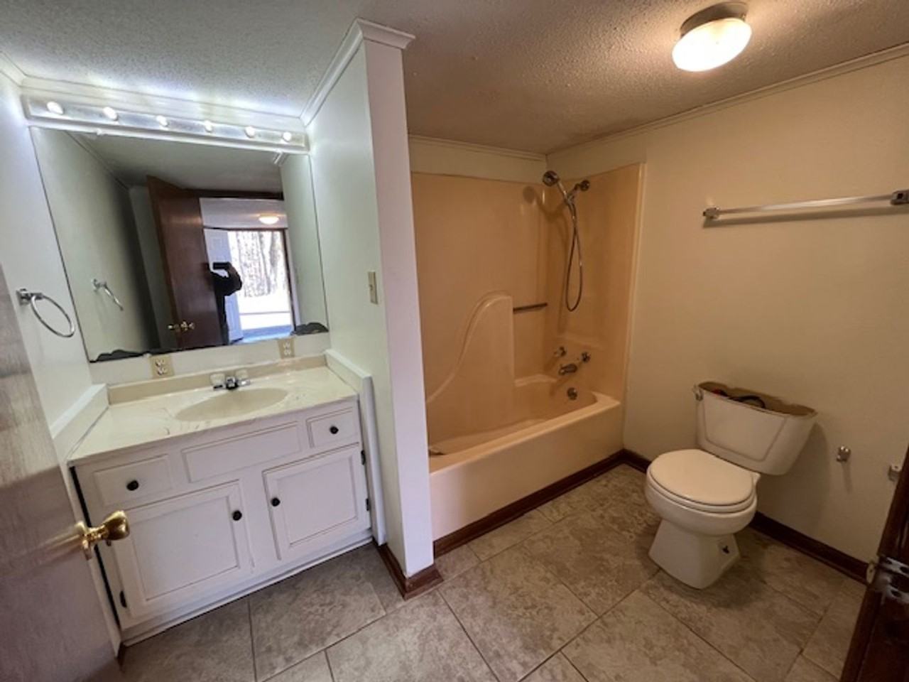 5031 Highway 51 S - Photo 4 of 7