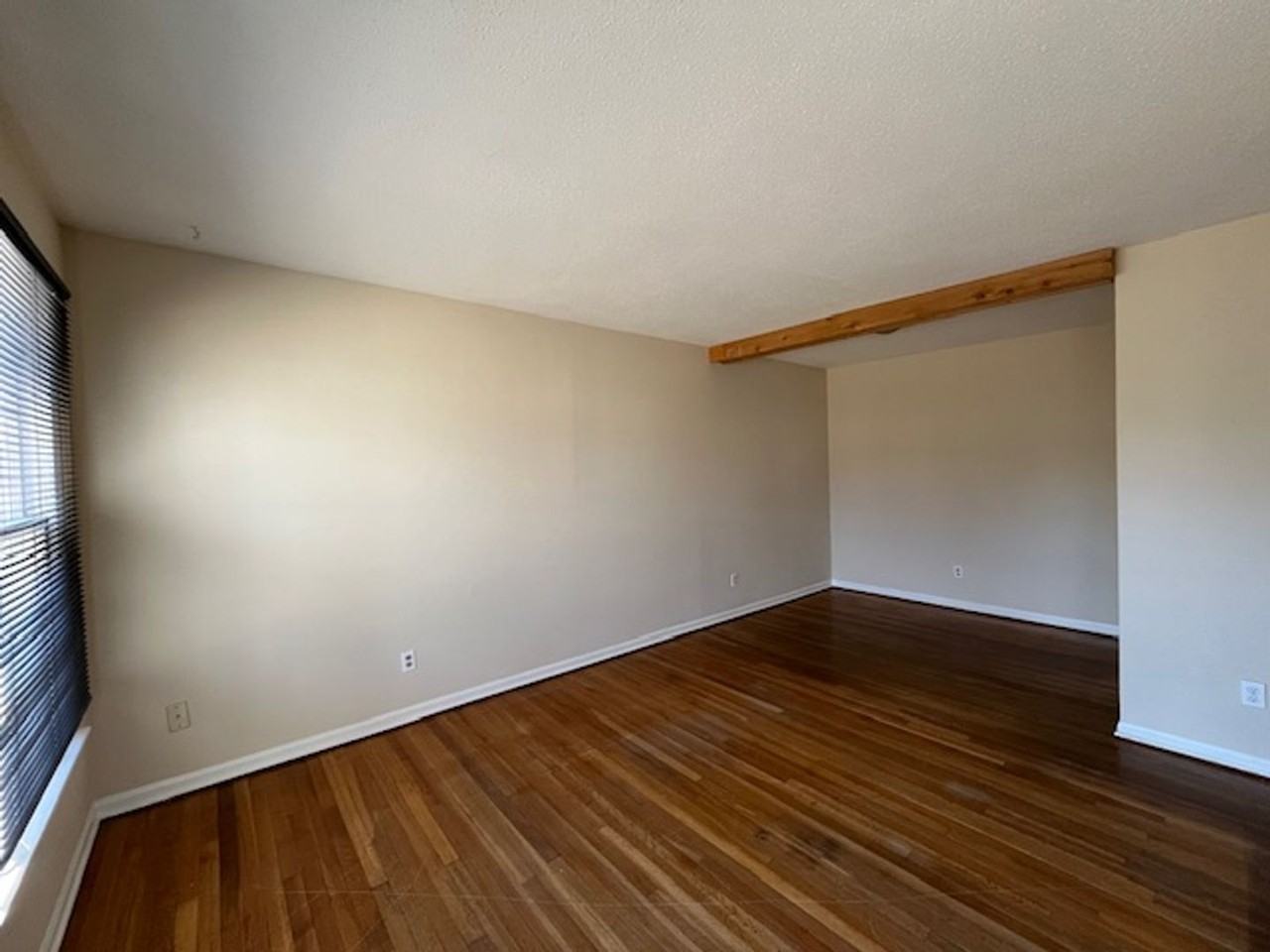 8399 Booneville Dr - Photo 2 of 12