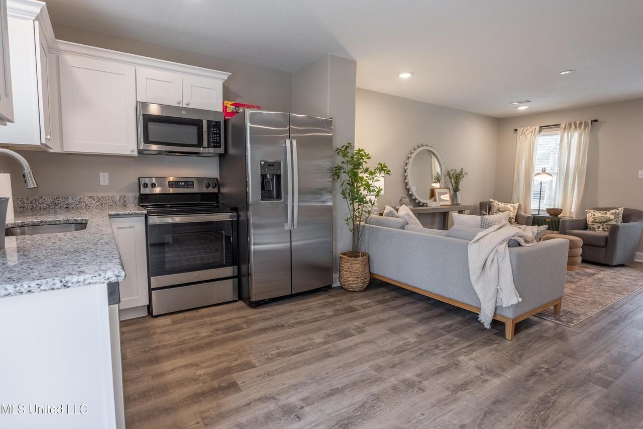 923 Motsie Rd - Photo 6 of 13