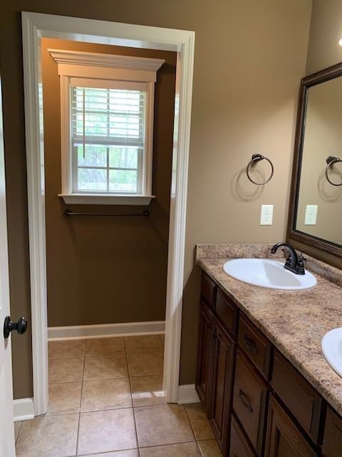 3989 Nelson Hill Pl - Photo 5 of 9