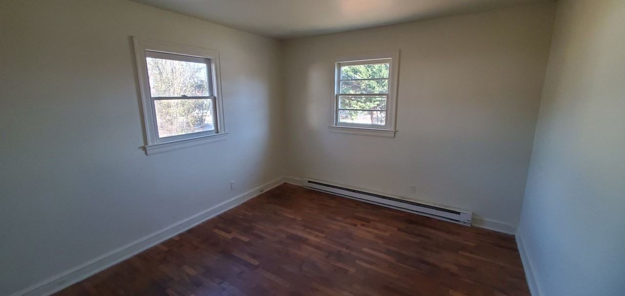 1125 Hern Ave - Photo 2 of 8