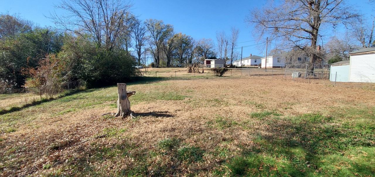 1125 Hern Ave - Photo 7 of 8