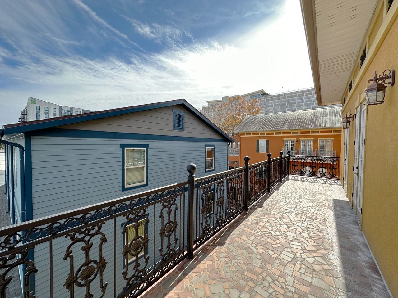 325 Nw 14th St - Photo 7 of 14