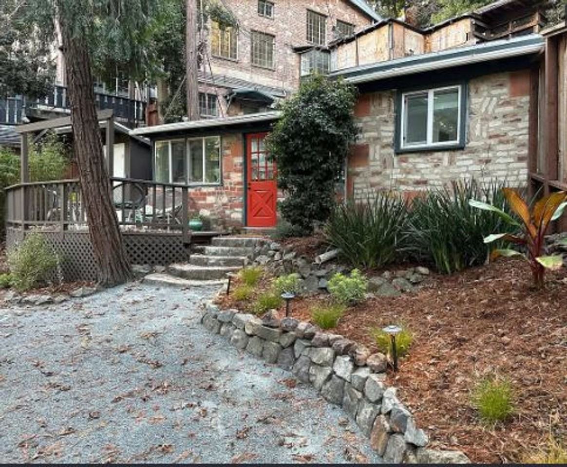 7365 Claremont Ave - Photo 4 of 19