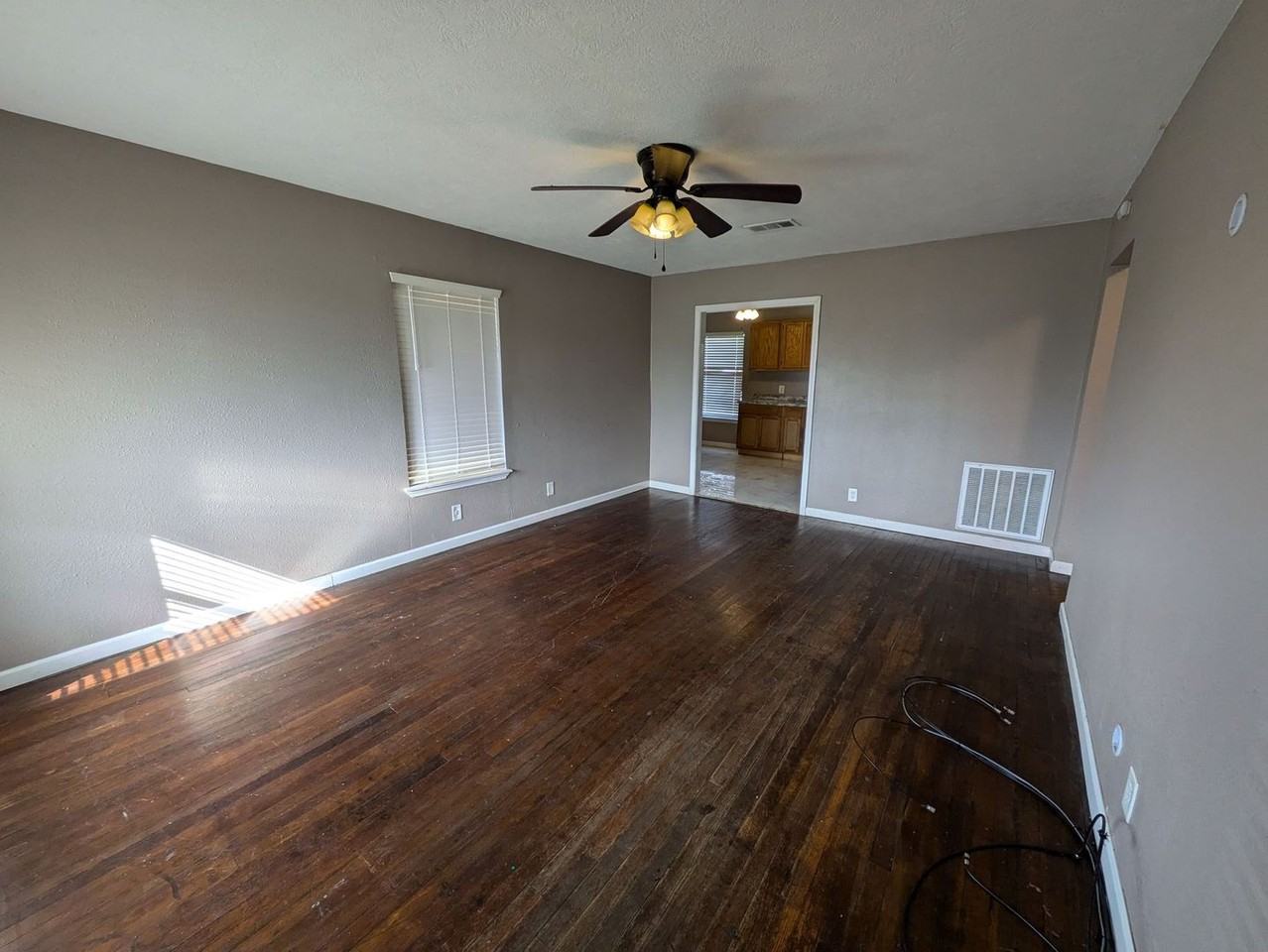 3486 Westmoreland St - Photo 4 of 19