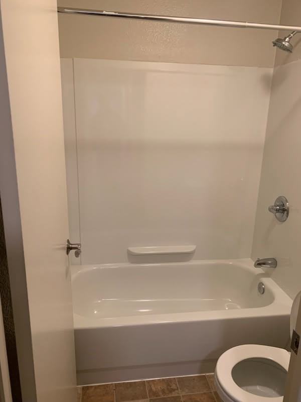 300 Glenwood Cir #190 - Photo 4 of 7