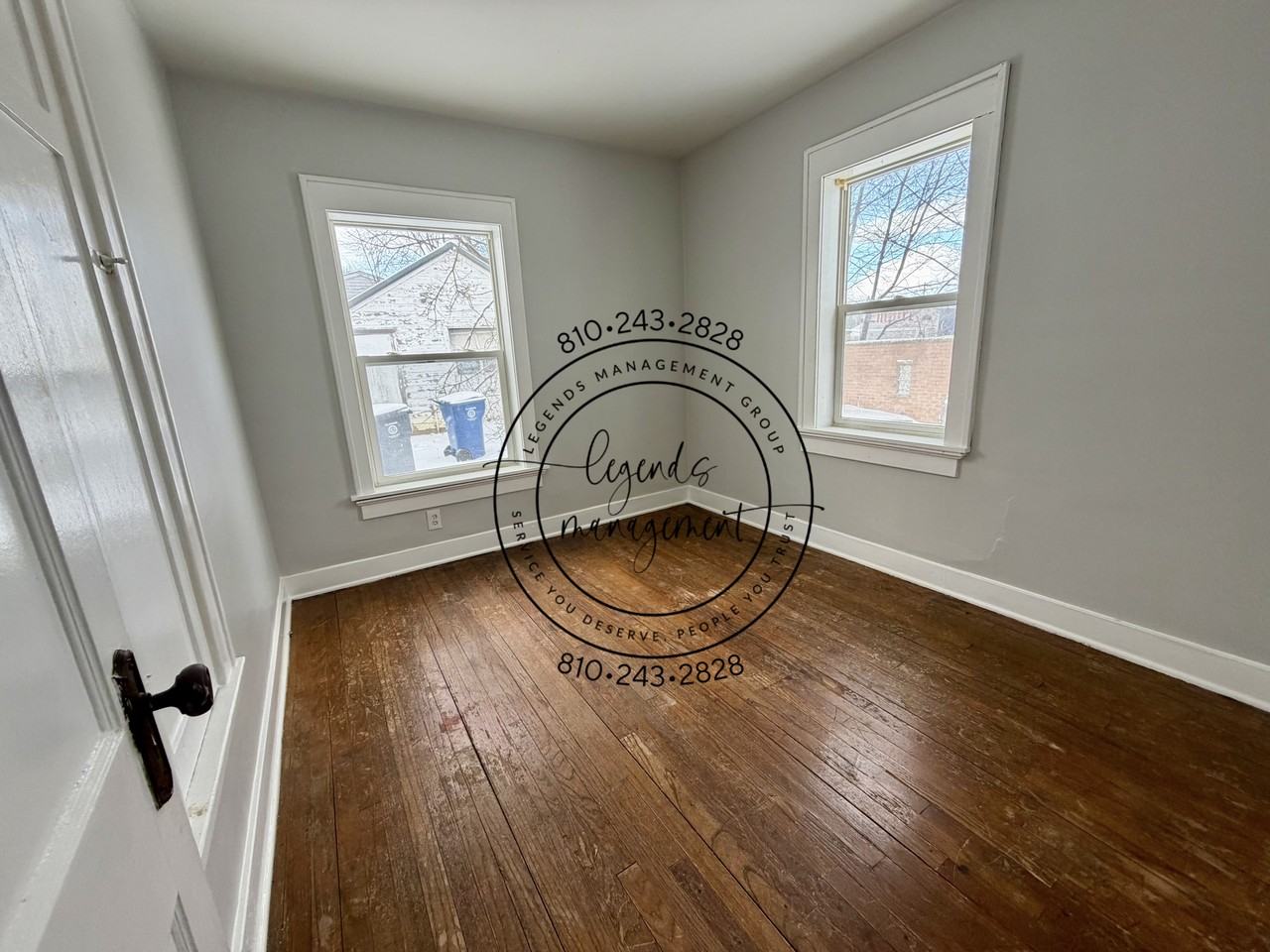 912 Hammond Ave - Photo 5 of 12