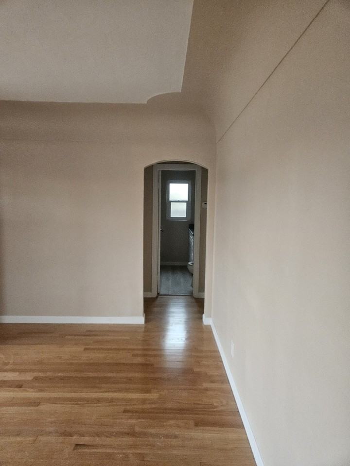 1227 W 19th St #1227 - Photo 5 of 34