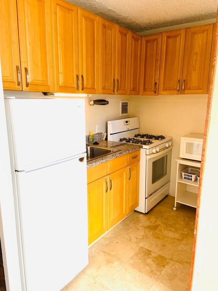 750 Amana St #1408 - Photo 2 of 10