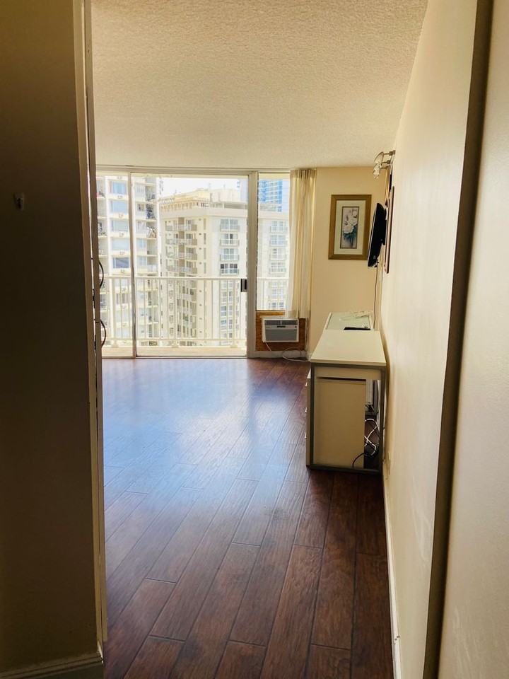 750 Amana St #1408 - Photo 6 of 10