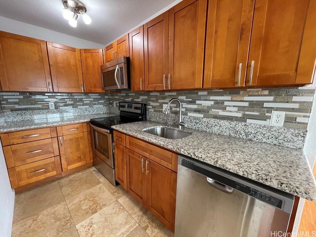 1101 Kaluanui Rd #B - Photo 7 of 17