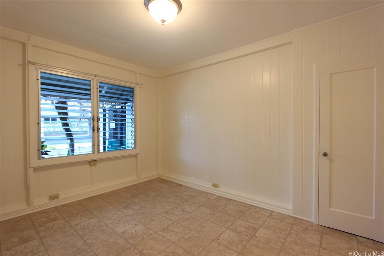 1245 Rycroft St - Photo 4 of 14