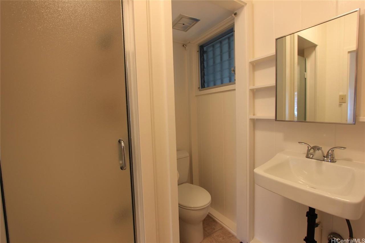 1245 Rycroft St - Photo 7 of 14