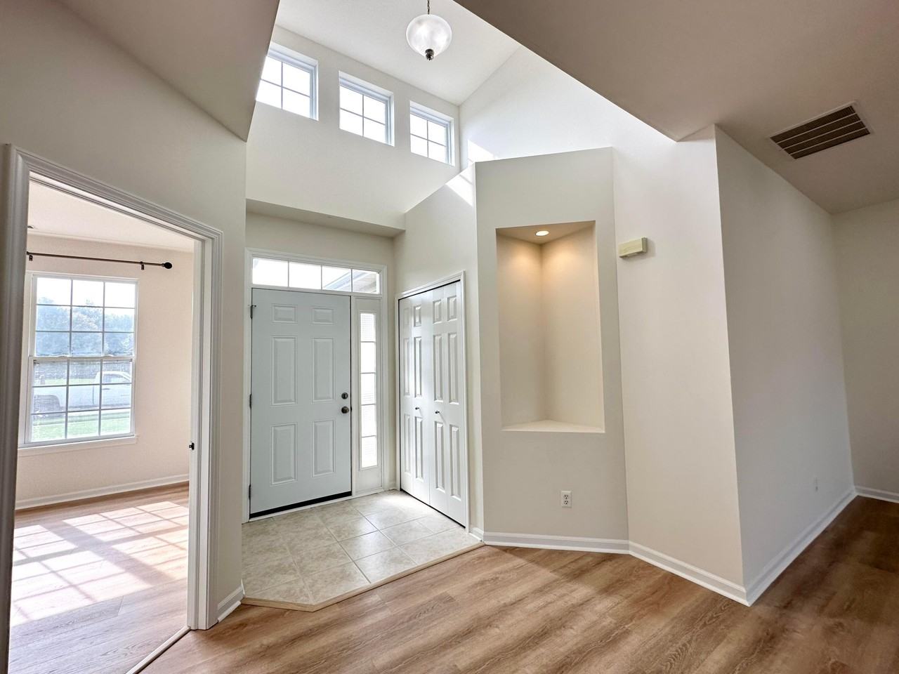 1308 Charlevoix Way - Photo 2 of 18