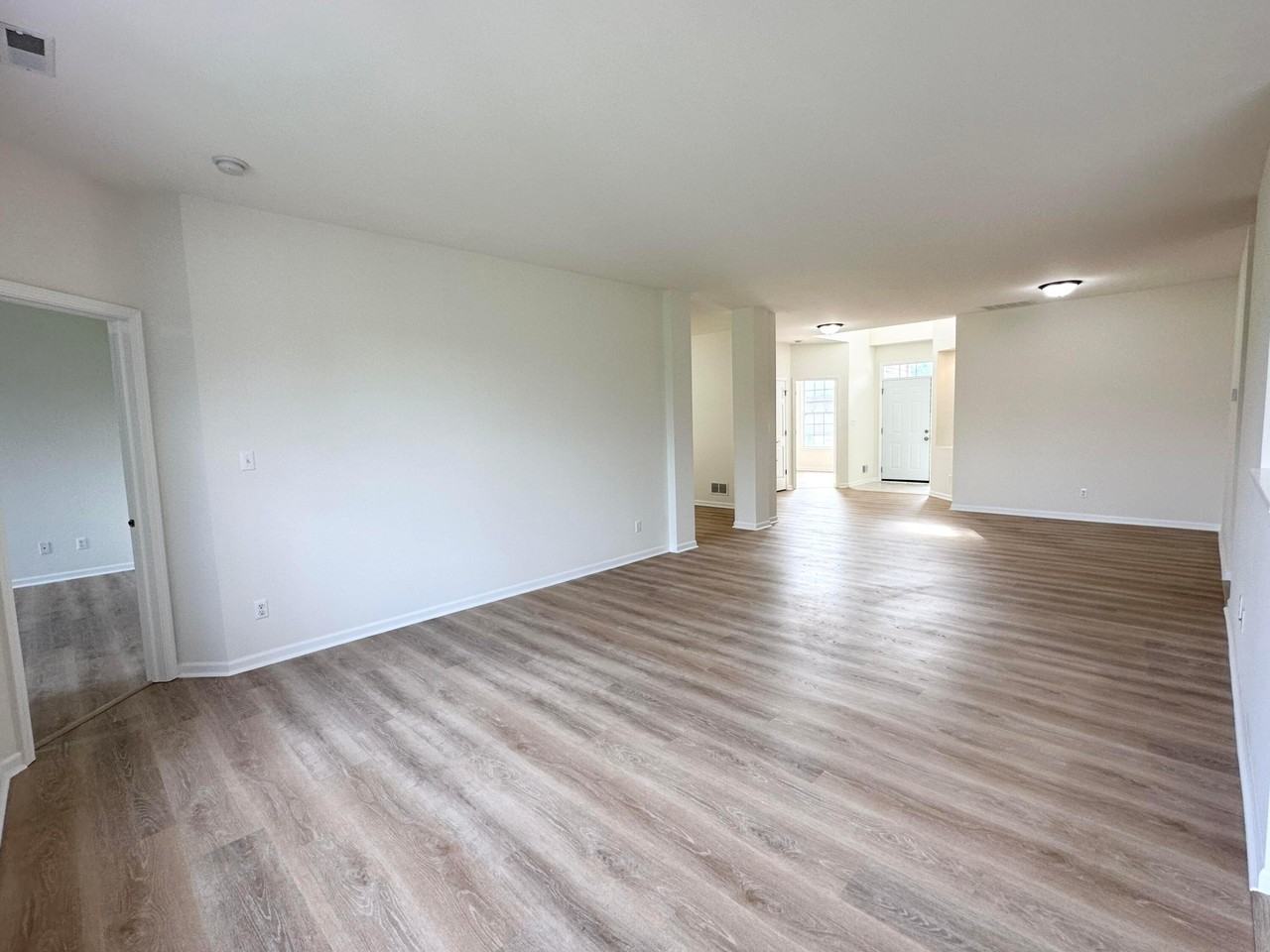 1308 Charlevoix Way - Photo 3 of 18