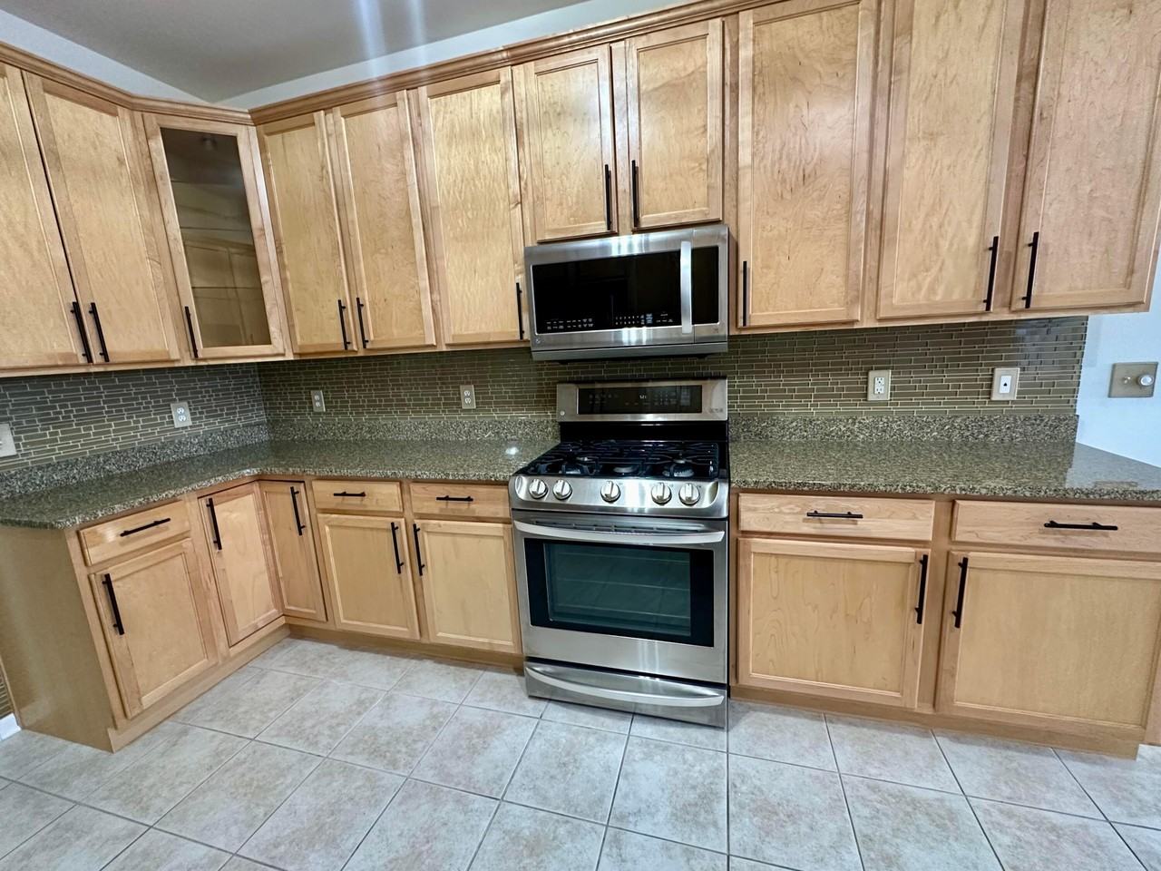 1308 Charlevoix Way - Photo 7 of 18