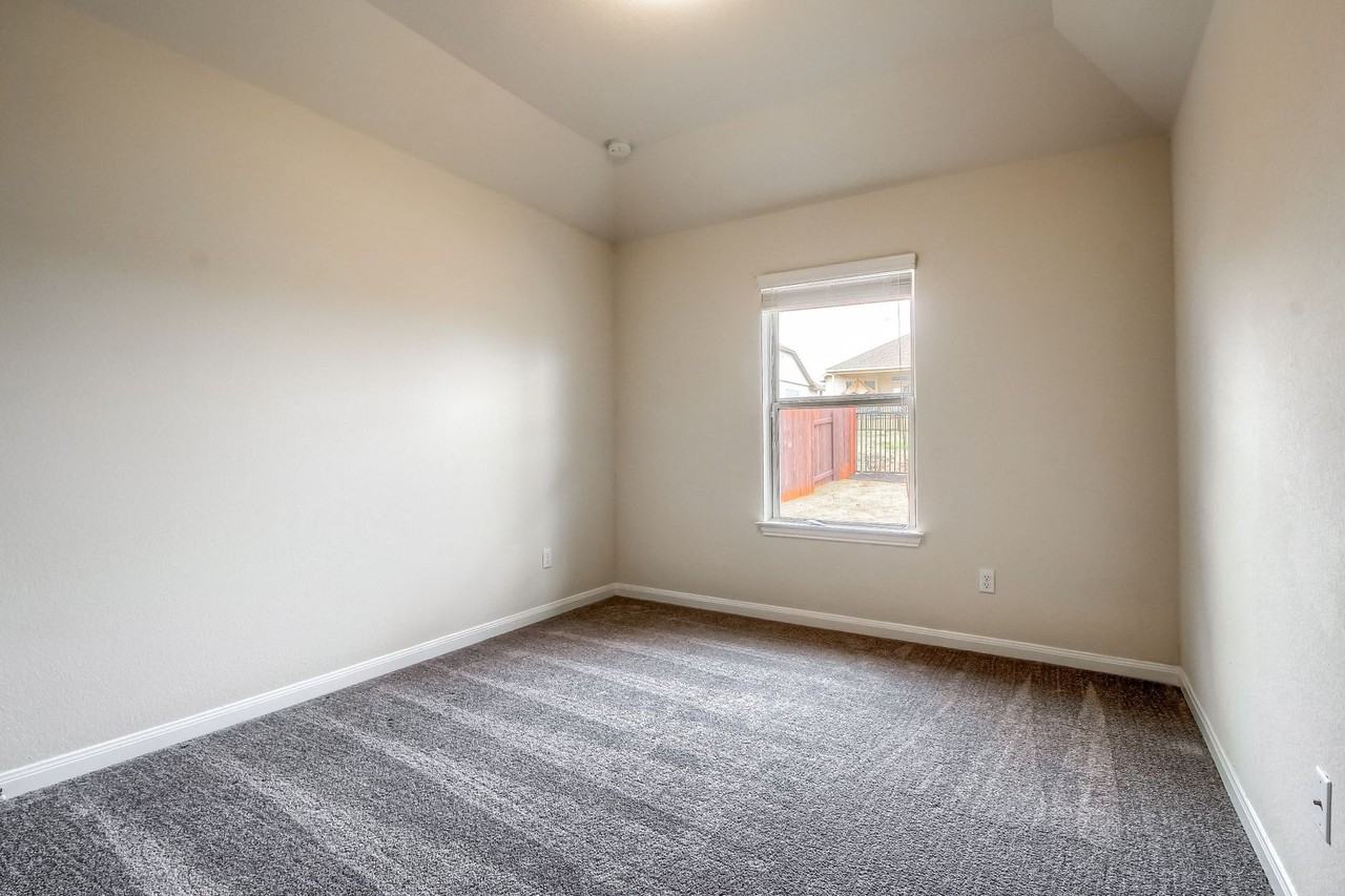 3137 Rabbit Creek Dr - Photo 3 of 10