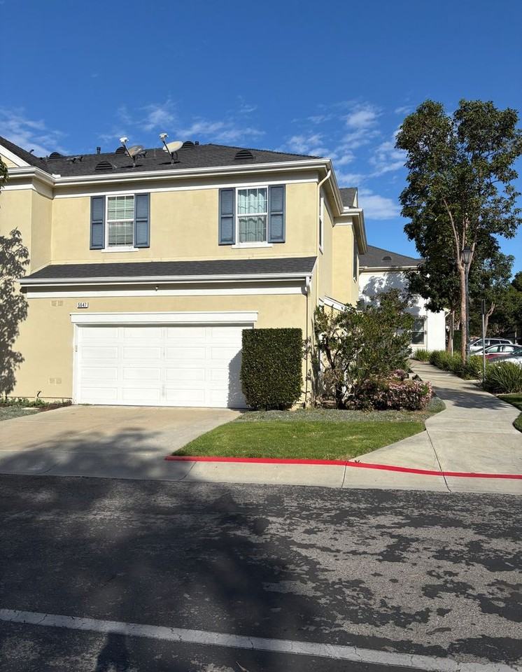 5647 Brubeck St - Photo 3 of 46