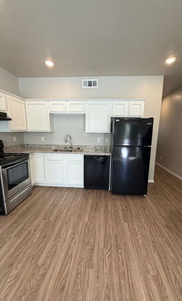 267 Monroe St Ne - Photo 4 of 5