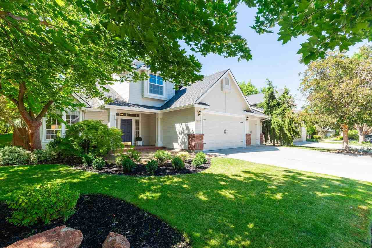 2287 E Ashbrook Dr - Photo 4 of 50