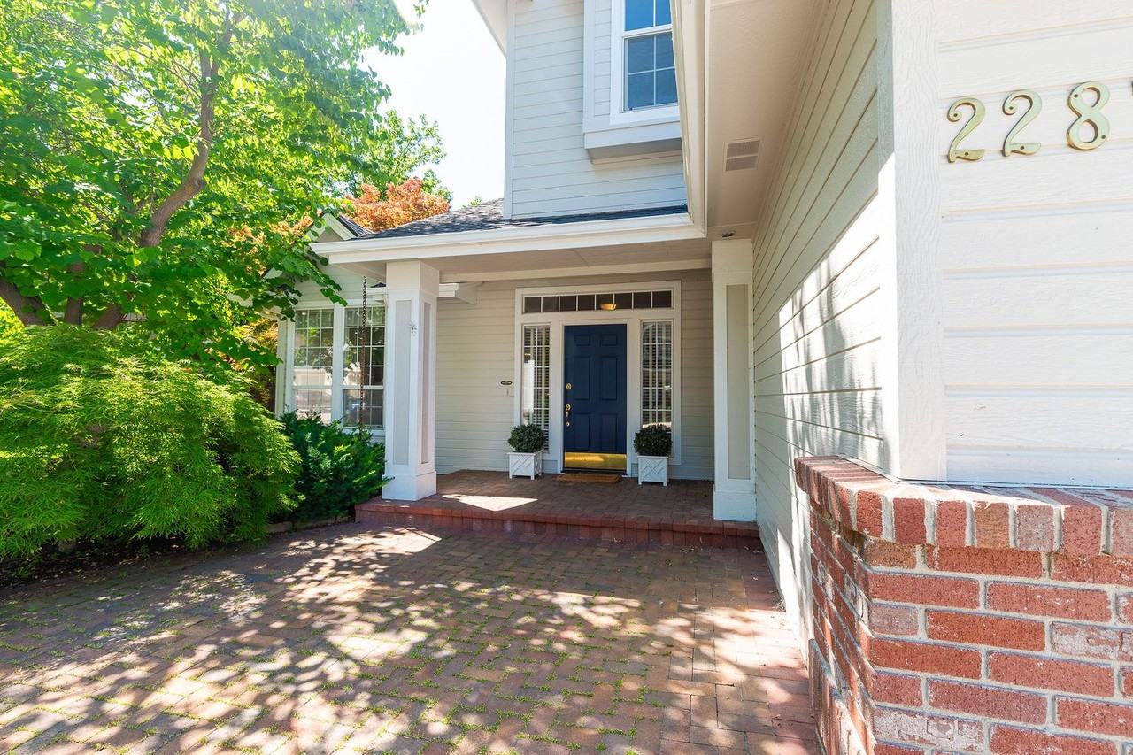 2287 E Ashbrook Dr - Photo 5 of 50