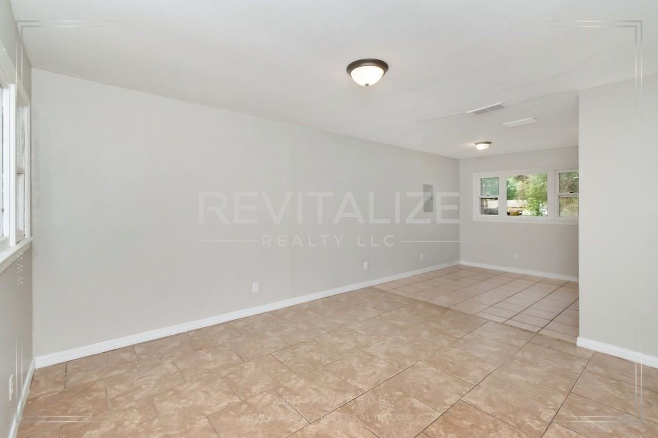 1165 Barker Dr W - Photo 4 of 25