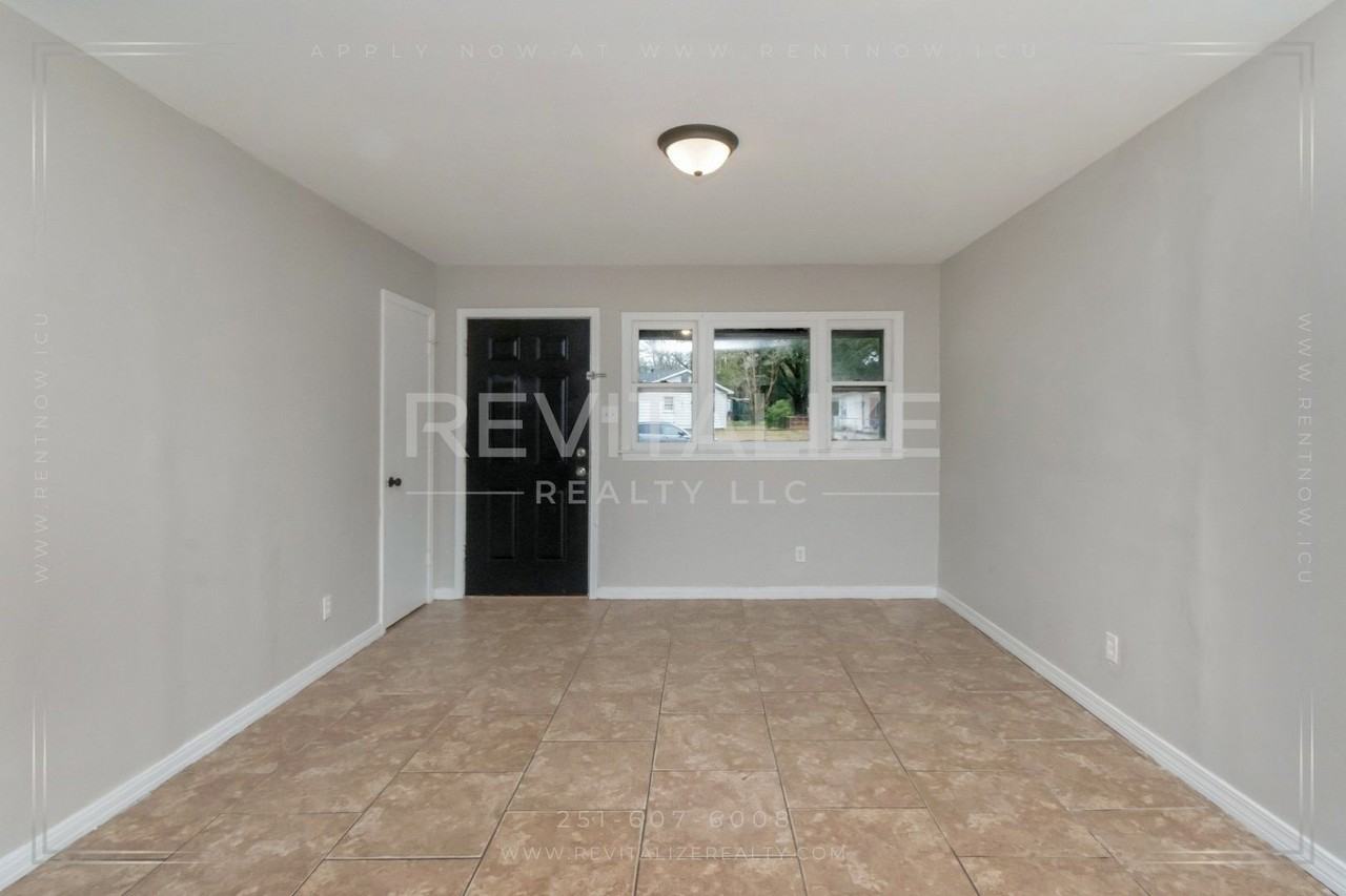 1165 Barker Dr W - Photo 5 of 25