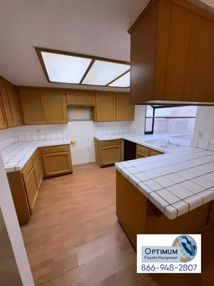 15459 Chaparral St - Photo 7 of 22