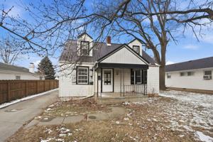 featured image of 3006 Mcarthur Dr