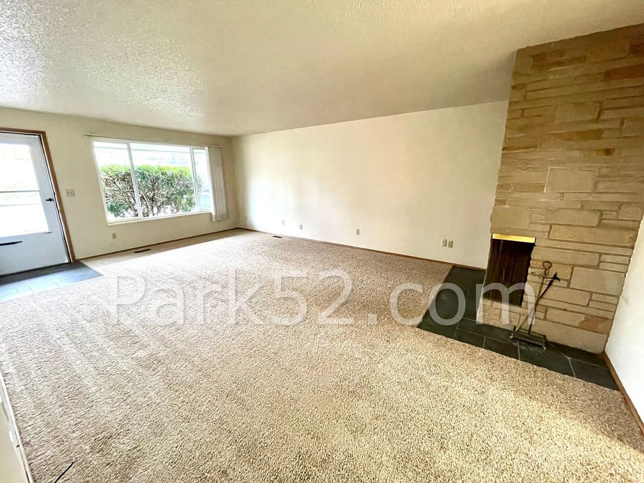 1404 N Orchard St - Photo 2 of 11