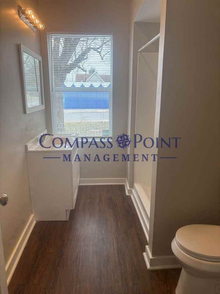 446 E Seventh St - Photo 6 of 13