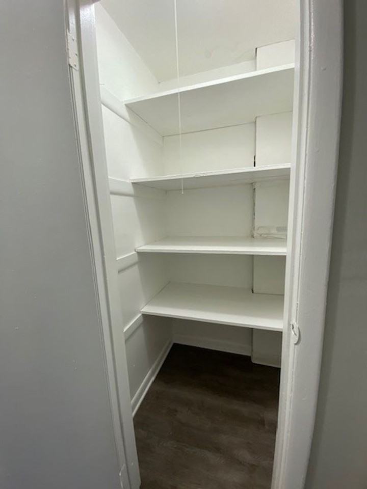 Flats at the Pike - Photo 7 of 20