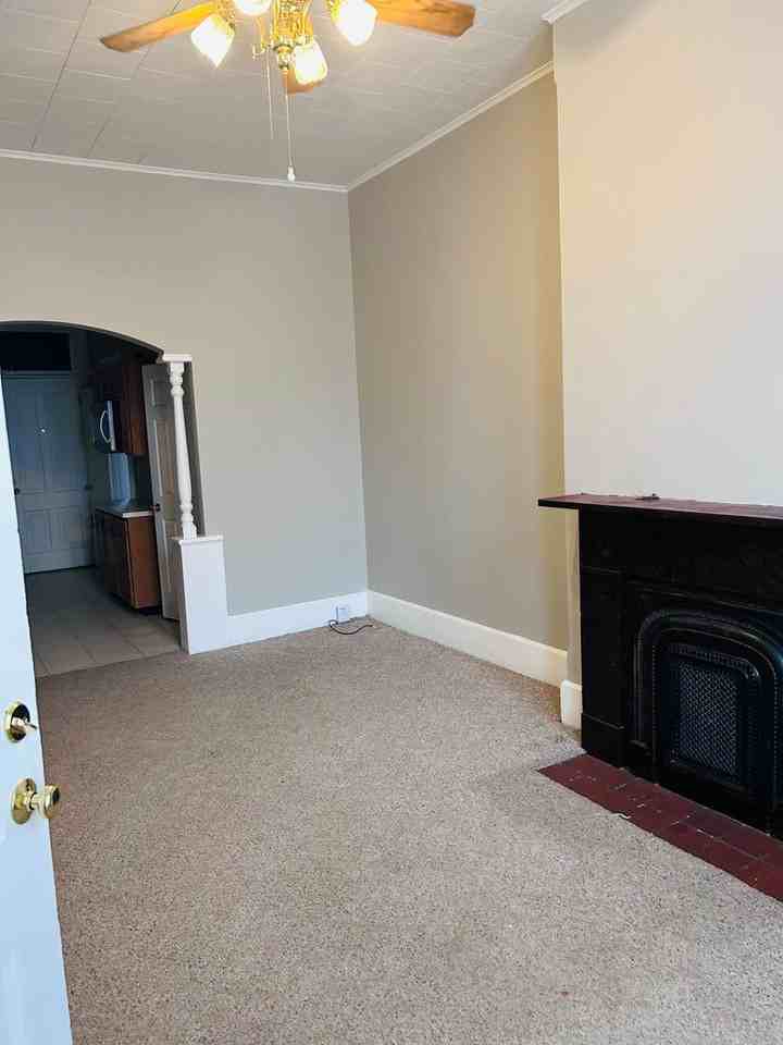 1737 Madison St - Photo 3 of 14